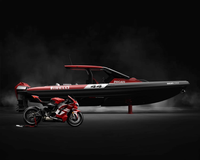 DNA Superbike Ducati Tak Cuma di Aspal 10 DNA Superbike Ducati Tak Cuma di Aspal