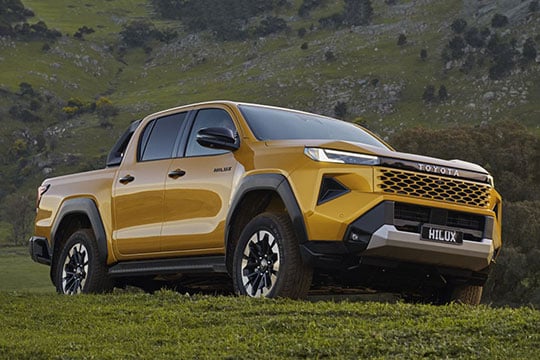 Mengejutkan Toyota HiLux Siap Minum Minyak 10 Mengejutkan Toyota HiLux Siap Minum Minyak