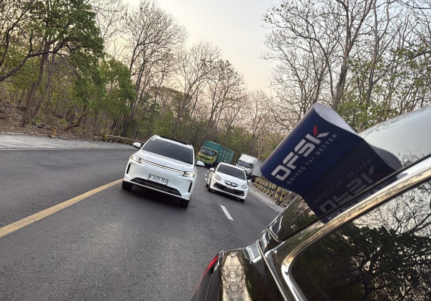 SUV Ini Bikin Perjalanan Ribuan KM Terasa Singkat 12 SUV Ini Bikin Perjalanan Ribuan KM Terasa Singkat