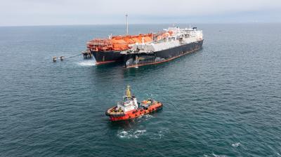 Amankan Energi Nasional Lewat Puluhan Kargo LNG 7 Amankan Energi Nasional Lewat Puluhan Kargo LNG