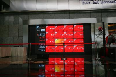 IHSG Terperosok ke Zona Merah Sesi Pertama