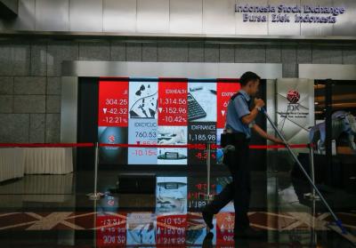 Pasar Saham Ambruk IHSG Merosot Tajam 5 Pasar Saham Ambruk IHSG Merosot Tajam