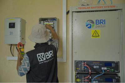 Ribuan Warga Desa Kini Nikmati Listrik Gratis