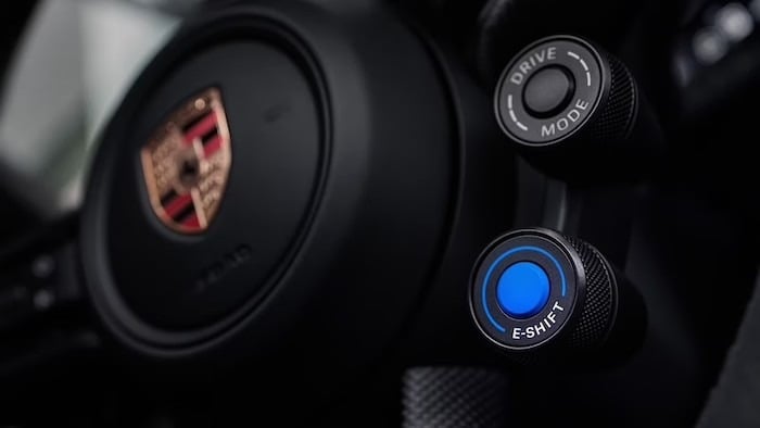 Sensasi Mobil Sport di Taycan Terbaru 15 Sensasi Mobil Sport di Taycan Terbaru